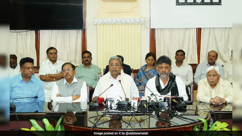 CM सिद्धारमैया के राजनीतिक सचिव को तत्काल प्रभाव से क्यों हटाया गया, सूत्रों ने बताई वजह