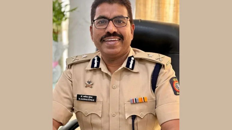 कौन हैं IPS अधिकारी जालिंदर सुपेकर और अमिताभ गुप्ता? महाराष्ट्र में क्यों गूंज रहा इनका नाम