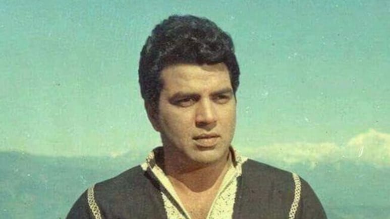 40 दिन तक हर रोज मीलों चलकर धर्मेंद्र देखने जाते थे इस एक्ट्रेस की फिल्म, हेमा मालिनी नहीं इनके लिए थे दीवाने
