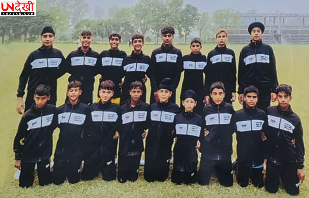 ग्रामीण फुटबॉल अकादमी को हरभजन सिंह से 20 लाख रुपये की सहायता