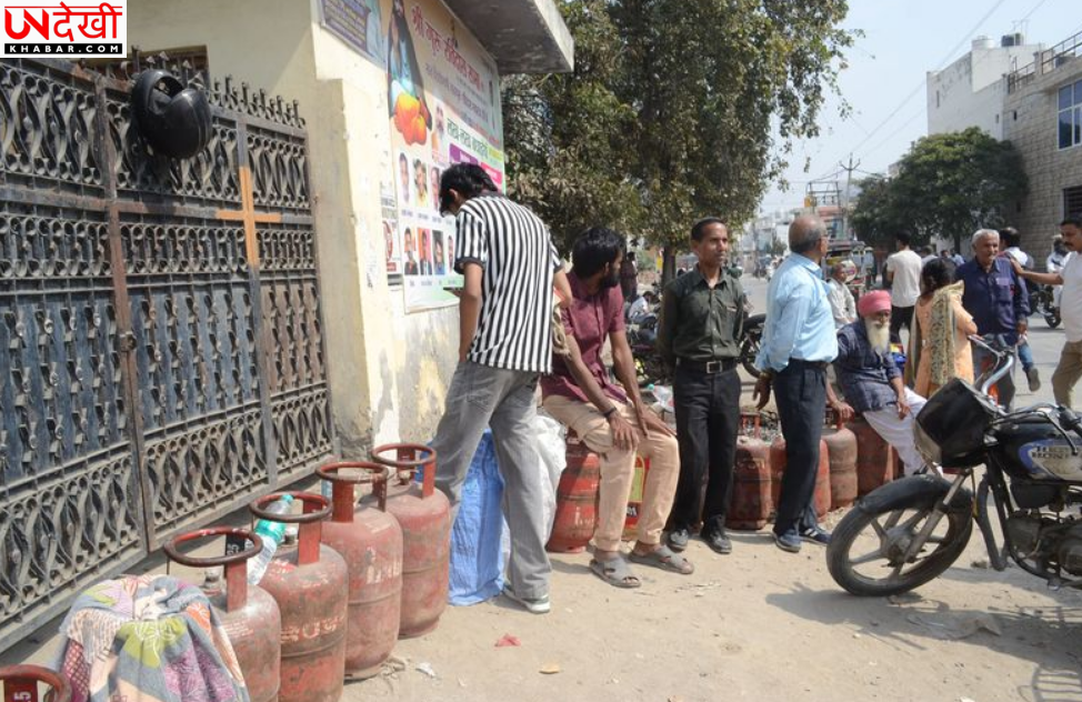 कर्नाल में ऑनलाइन एलपीजी बुकिंग सिस्टम फेल, गैस एजेंसियों पर लगी लंबी कतारें