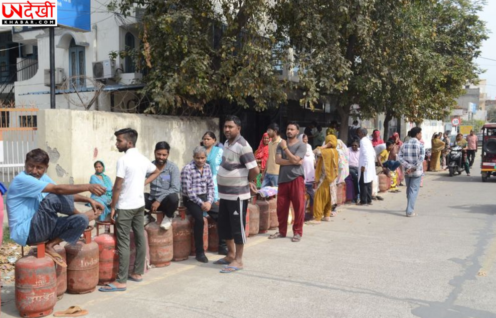 करनाल में एलपीजी सिलेंडरों की भारी कमी, गैस एजेंसियों के बाहर लंबी कतारें