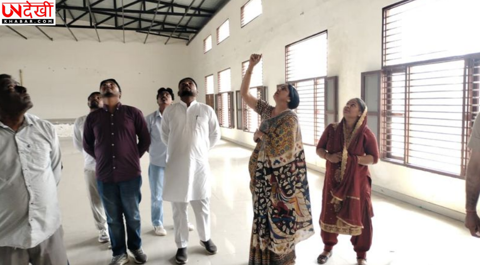 मेयर सुमन बहमानी ने गढ़ौली में बने संत गाडगे आंबेडकर भवन का किया निरीक्षण