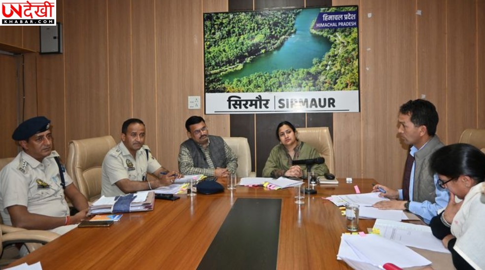 सिरमौर में अल्पसंख्यकों को बढ़ी हुई ऋण सहायता, दिव्यांगों के लिए योजनाओं की समीक्षा