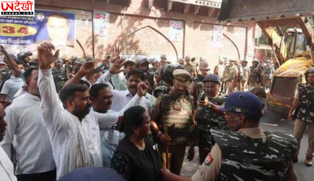 लखनऊ में वकीलों का तीन दिवसीय कार्य बहिष्कार शुरू, पुलिस लाठीचार्ज और चैंबर्स ध्वस्तीकरण पर भारी आक्रोश