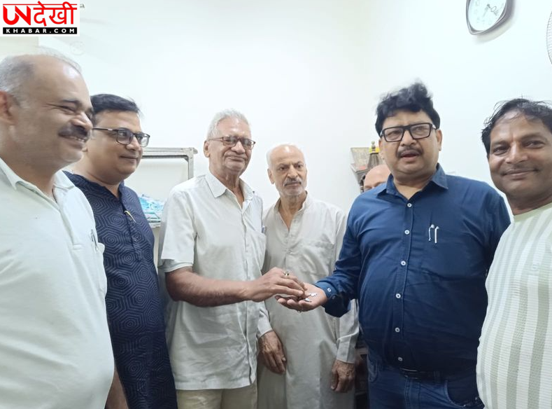46 साल पुराना किरायेदारी रिश्ता बना मिसाल, हिसार के दर्जी ने मालिक के परिवार को लौटाई दुकान की चाबी
