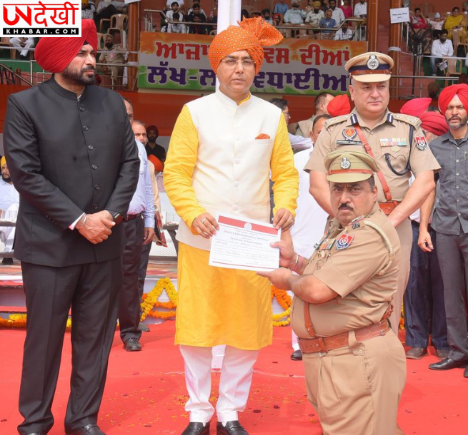 अमृतसर में इंस्पेक्टर रवि कुमार समेत 34 पुलिसकर्मी सम्मानित, सीमा पार तस्करी और गैंगस्टर नेटवर्क के खिलाफ कार्रवाई का मिला सम्मान