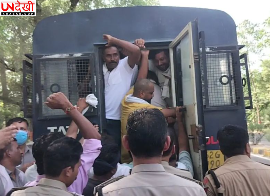 फतेहाबाद में कूड़ा उठाने पहुंची प्रशासनिक टीम का सफाई कर्मचारियों ने किया विरोध, करीब 40 हिरासत में