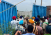 जालंधर के अट्टी गांव में हॉट मिक्स प्लांट के खिलाफ किसानों का प्रदर्शन, मंजूरियों के बिना संचालन का आरोप