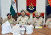 अमृतसर में सीमा पार ड्रग तस्करी नेटवर्क का भंडाफोड़, 8.378 किलो हेरोइन और ₹2 लाख बरामद
