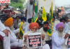 अमृतसर में यूरिया डायवर्जन मामले पर किसानों का हल्ला बोल, वल्लाह थाने के बाहर 3 घंटे धरना