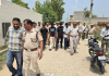 फतेहाबाद हत्याकांड में पुलिस का बड़ा एक्शन, 5 आरोपियों को गांव की गलियों में घुमाया; टाइल मजदूर महेंद्र की हत्या का मामला