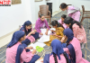 चंबा रुमाल ने अमृतसर में बिखेरा हिमालयी कला का जादू, KT Kala Museum में छात्रों ने सीखी अनूठी कढ़ाई