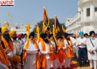 Sri Guru Singh Sabha द्वारा Sri Akal Takht Sahib से होला मोहल्ला सजाया गया