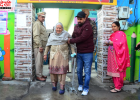 समराला नगर परिषद चुनाव: शांतिपूर्ण मतदान के बीच व्हीलचेयर सुविधा न मिलने पर प्रशासन घिरा