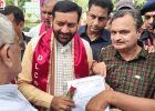 हरियाणा के पत्रकारों ने मुख्यमंत्री नायब सिंह सैनी को सौंपा ज्ञापन, कैशलेस चिकित्सा सुविधा जल्द लागू करने की मांग