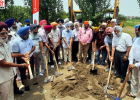 खालसा यूनिवर्सिटी में बनेगा अंतरराष्ट्रीय स्तर का हॉकी-फुटबॉल स्टेडियम, राउंडग्लास फाउंडेशन के साथ रखी गई आधारशिला