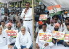 अंबाला में लंबित विकास कार्यों को लेकर कांग्रेस का धरना, MLA निर्मल सिंह ने सरकार पर साधा निशाना