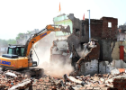 Amritsar News: Majitha Road पर अवैध होटल निर्माण पर नगर निगम की कार्रवाई, दो बार सील होने के बाद भी चल रहा था काम