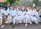 Amritsar News: Company Bagh से निकली Vishwa Shanti Yatra, सैकड़ों लोगों ने दिया शांति और एकता का संदेश