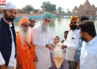 अमृतसर के भगवान वाल्मीकि तीर्थ सरोवर में छोड़ी गईं 500 रंग-बिरंगी मछलियां, विकास कार्यों पर खर्च हो रहे ₹17.72 करोड़