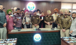 फतेहगढ़ साहिब पुलिस ने 70 लाख के 300 गुम व चोरी हुए मोबाइल लौटाए