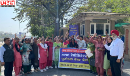 तरनतारन में आशा वर्करों का प्रदर्शन, न्यूनतम वेतन और नियमित भत्ते की मांग