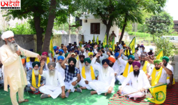 गन्ना भुगतान में गड़बड़ी पर किसानों का प्रदर्शन, कई किसानों को नहीं मिली रकम तो कुछ को हुआ डबल भुगतान