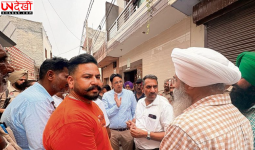 अमृतसर के किशन कोट में सीवरेज बैकफ्लो से मिली राहत, नगर निगम ने टूटी पाइपलाइन बदलकर शुरू कराया सुधार कार्य