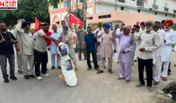 दिल्ली में छात्रों पर कथित पुलिस कार्रवाई के विरोध में RMPI का प्रदर्शन, केंद्र सरकार का पुतला फूंका