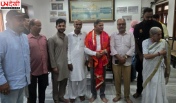 पूर्व थल सेना प्रमुख जनरल उपेंद्र द्विवेदी ने दुर्गियाना मंदिर में टेका माथा, देश की समृद्धि और खुशहाली की कामना की