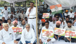 अंबाला में लंबित विकास कार्यों को लेकर कांग्रेस का धरना, MLA निर्मल सिंह ने सरकार पर साधा निशाना