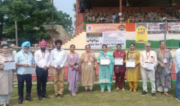 अमृतसर में स्वास्थ्य विभाग के 9 अधिकारियों-कर्मचारियों का सम्मान, उत्कृष्ट सेवाओं के लिए अमन अरोड़ा ने किया सम्मानित