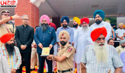 पट्टी सब-जेल में स्वतंत्रता दिवस समारोह, जेल अधीक्षक इंदरप्रीत सिंह ने फहराया तिरंगा; कर्मचारियों को किया सम्मानित