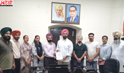 Punjab NHM Employees: नियमितीकरण की मांग को लेकर कर्मचारियों ने AAP नेता को सौंपा मांगपत्र, सरकार पर वादाखिलाफी का आरोप