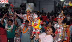 अमृतसर में नवरात्र के साथ शुरू हुआ प्रसिद्ध लंगूर मेला, हजारों बच्चों ने बड़े हनुमान मंदिर में टेका माथा