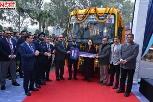 एसबीआई ने पंचकुला में डिजिटल बैंकिंग यूनिट शुरू की, पंजाब विश्वविद्यालय को बस दान की।