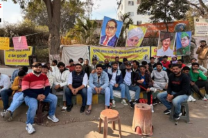 रोहतक विश्वविद्यालय के छात्रों ने आश्वासनों के बाद एक सप्ताह के लिए प्रदर्शन स्थगित किया। निष्कासन और प्रवेश प्रतिबंध के आदेश।