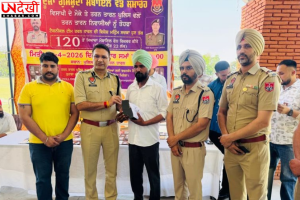 जिला पुलिस ने बरामद किए 120 चोरी हुए मोबाइल, मालिकों को लौटाए