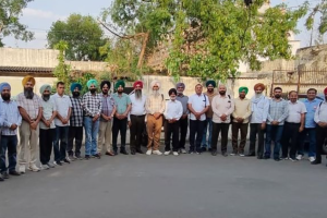 महंगाई भत्ते को वेतन समानता से जोड़ने पर भड़का शिक्षक संघ, सरकार के रुख को बताया कर्मचारियों के हितों के खिलाफ