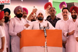 पंजाब कांग्रेस में फिर खुलकर सामने आई गुटबाजी, रंधावा-चन्नी के मंच पर वॉरिंग कैंप नदारद