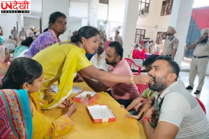 बठिंडा सेंट्रल जेल में रक्षाबंधन पर भावुक हुए भाई-बहन, बिना बैरियर बहनों ने बांधी राखी