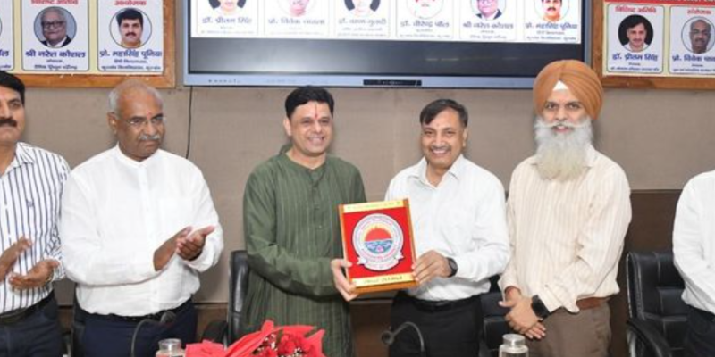 हिंदी दिवस पर कुरुक्षेत्र यूनिवर्सिटी में राज्य स्तरीय काव्य पाठ प्रतियोगिता, जल्द बनेगा देश का पहला साहित्यिक केंद्र