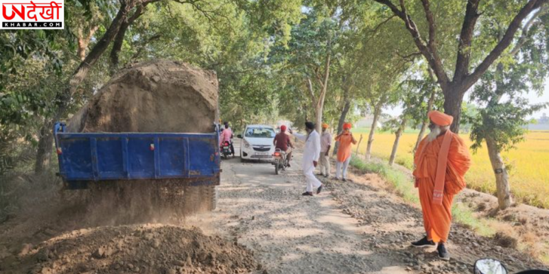 पंजाब में बाढ़ से टूटी सड़क की मरम्मत के लिए आगे आए संत सीचेवाल, ग्रामीणों के सहयोग से शुरू कराया काम